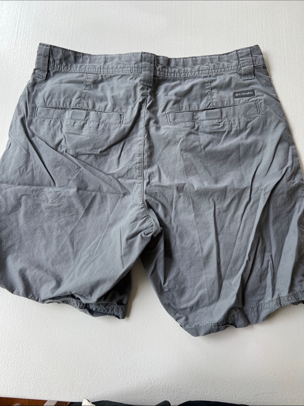 Columbia Men's Gray Casual Performance Flat-Front Shorts